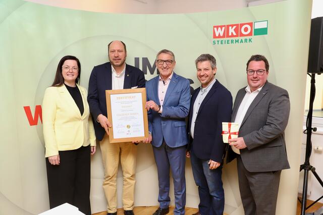 Die Marktgemeinde Kaindorf wurde mit dem Zertifikat "Goldener Boden" ausgezeichnet. | Foto: Alfred Mayer