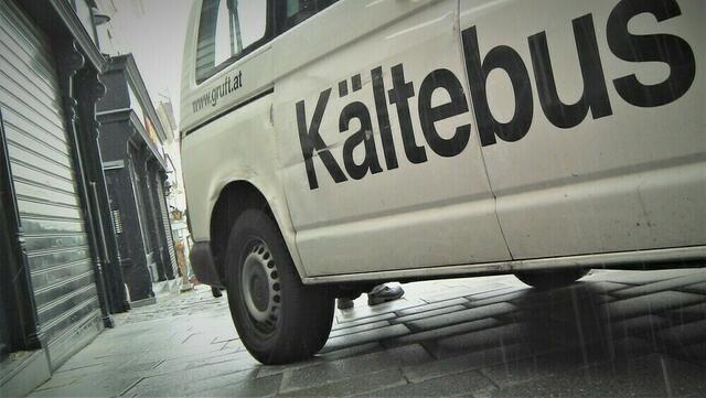 Nach zehn Jahren unermüdlichen Einsatzes muss ein neuer Kältebus her. Die Caritas bittet daher um Spenden. | Foto: Kathpress / Johannes Pernsteiner