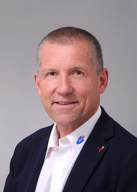 Peter Hrubant empfiehlt, in den Betrieben zu schnuppern. | Foto: AMS Steyr