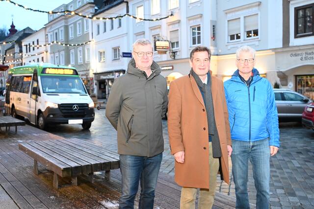 Thomas Fleischanderl (Leiter Fachbereich Umwelt), Bürgermeister Werner Krammer und Mobilitätsstadtrat Erich Leonhartsberger.
| Foto: Stadt Waidhofen