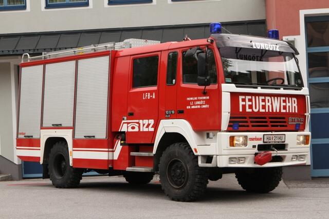 Dieses Feuerwehrauto steht zum Verkauf. | Foto: Freiwillige Feuerwehr Lungötz