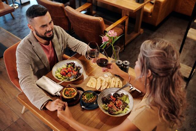 Wir haben die besten Lokale für den Valentinstag in der Inneren Stadt. (Symbolbild) | Foto: Pexels/Jep Gambardella