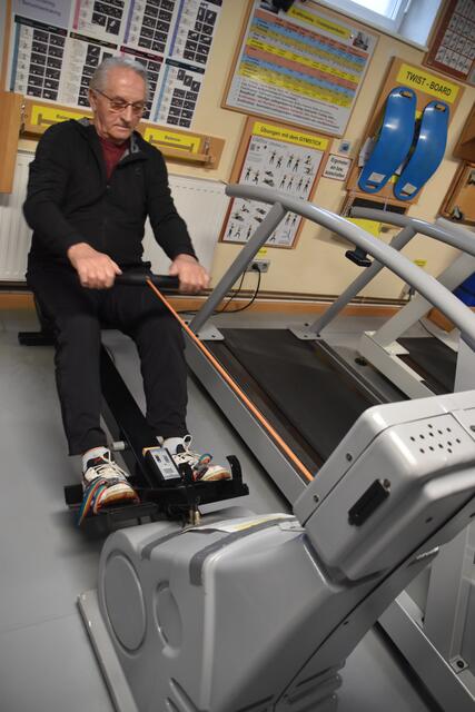 Unsere Senioren halten sich fit: Der 84-jährige Purgstaller Walter Mittendorfer sorgt für mehr Bewegung bei älteren Menschen im Bezirk. | Foto: Roland Mayr/MeinBezirk Scheibbs
