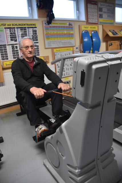 Unsere Senioren halten sich fit: Der 84-jährige Purgstaller Walter Mittendorfer sorgt für mehr Bewegung bei älteren Menschen im Bezirk. | Foto: Roland Mayr/MeinBezirk Scheibbs
