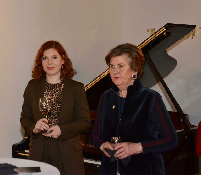 Teresa Vogl und Helga Rabl-Stadler. | Foto: Sascha Trimmel, Peter Zezula
