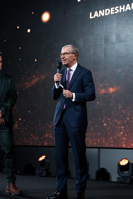 Allerlei Prominenz aus dem Salzburger Land fanden sich auf der Veranstaltung ein. | Foto: Österreich Werbung/Levi Renger