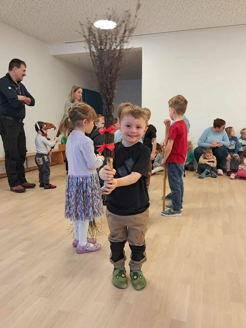 Früh übt sich, wer ein echter Fasnachtler werden will. | Foto: Wenner Fasnacht