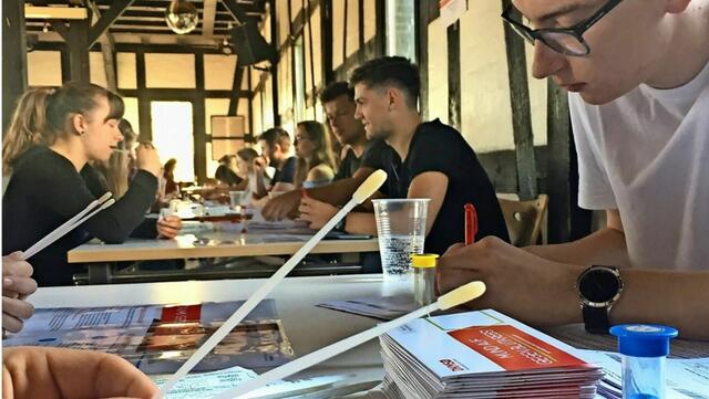 Die Projektgruppe „Zukunftszellen“ der Klasse Büro 2 lädt am 28.Jänner 2025 ab 8:45 Uhr alle Schülerinnen und Schüler im Lienzer Talboden zu einer Typisierungsaktion an der Tiroler Fachberufsschule Lienz ein. | Foto: Archiv