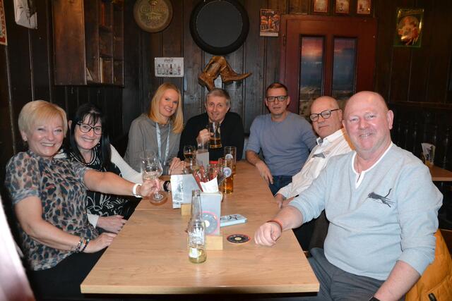 Karin Brunner, Peter Pinter, Romana Werner, Andreas Herz, Markus Pinter, Christian Pinter, Johann Brunner (v.l.) | Foto: Alexander Fritsch