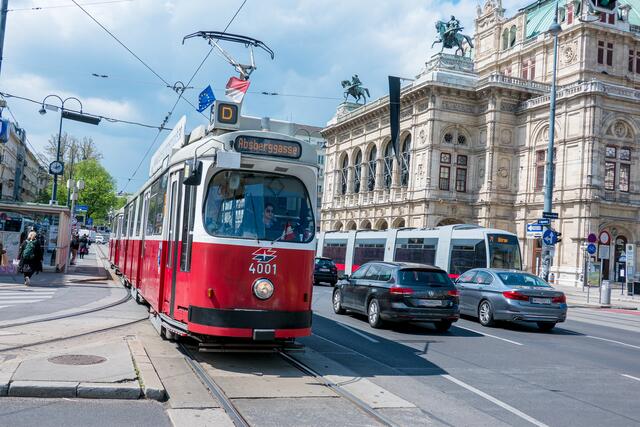 Am Freitagnachmittag sorgten Gleisschäden in Wien für eine Reihe Öffi-Einschränkungen bei diversen Bim-Linien.  | Foto: Manfred Helmer/Wiener Linien