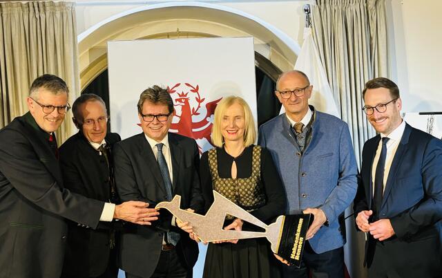 In Goldener Gams: K. Winkler, M. Huber, M. Polaschek, R. Stadlober, A. Mattle, P. Wohlgemuth. | Foto: Kogler