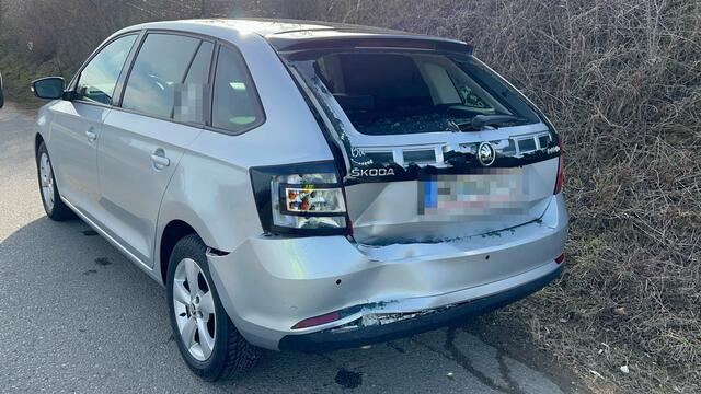 Auf der Bundesstraße bei Pöchlarn kam es zu einem Auffahrunfall. | Foto: DOKU-NÖ