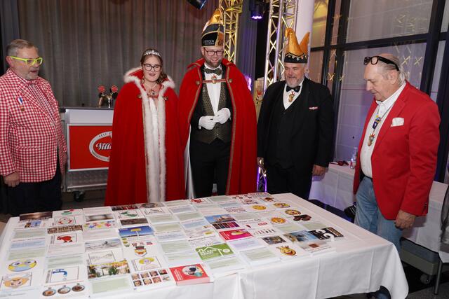 Nach der Enthüllung der "Faschingszeitung". | Foto: MeinBezirk.at