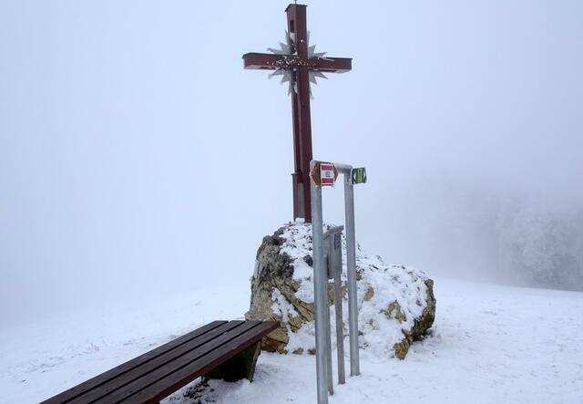 Das Gipfelkreuz als Danke für die Genesung eines Schwerkranken.