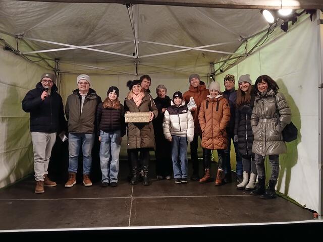 „Das Weihnachtsshopping war ein voller Erfolg. Kauflustige Gäste, gute Stimmung und glückliche Gewinner haben zu einem tollen Event beigetragen“, so Obmann Helmut Krösbacher. | Foto: Fulpmer Kaufleute