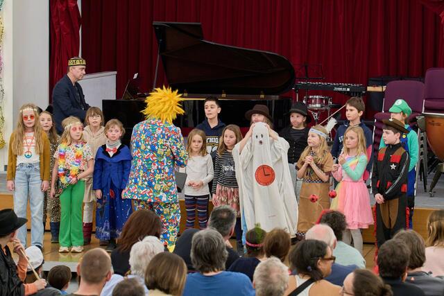 Beim traditionellen Faschingskonzert am 27. Februar im Ursulinensaal sind Maskierungen erwünscht.  | Foto: Wolfgang Alberty