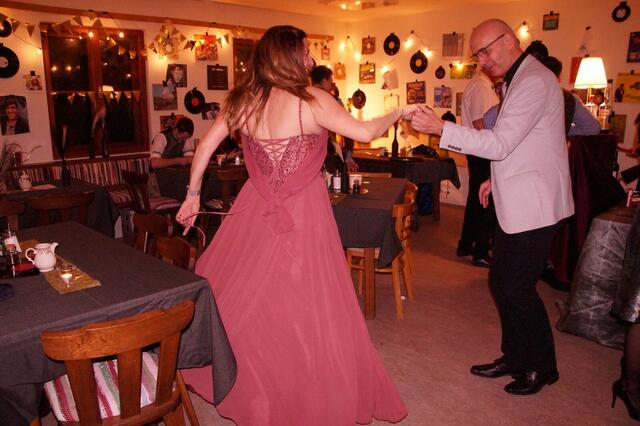 Schneerosenball in Lunz am See: Im Schlager-Café wurde eifrig getanzt. | Foto: Volkspartei Lunz am See