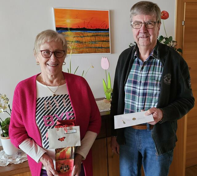 Inge Kapeller mit Jubilar Leopold Weber | Foto: PV Vitis