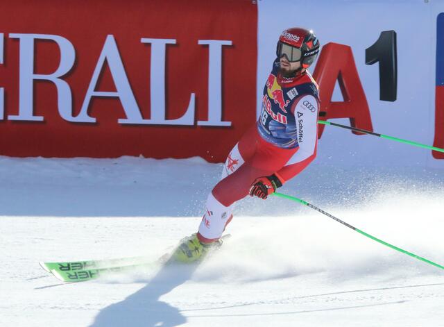Der Oberösterreicher Daniel Hemetsberger (4.) durfte mit Startnummer 16 kurz auf einen Podiumsplatz hoffen, ehe James Crawford (Start-Nr. 20) Bestzeit fuhr und Hemetsberger damit aus den Top-3 bugsierte