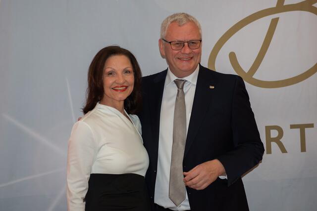Auch der Eisenstädter Bürgermeister Thomas Steiner und seine Frau Andrea Steiner nahmen an den Festlichkeiten teil. | Foto: Sophia Braun