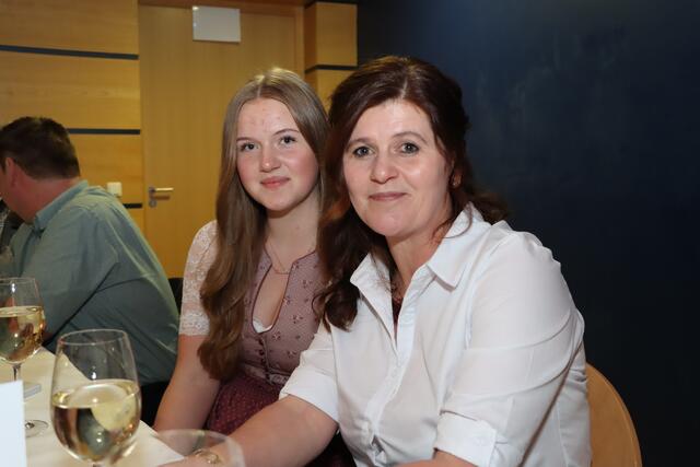 Julia und ihre Mama Karin hatten einen sehr schönen gemeinsamen Ballabend. | Foto: Markus Bäumler/zema-medien.de