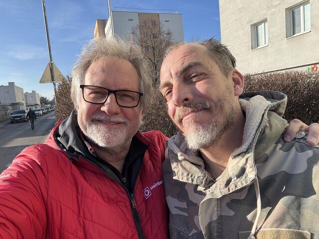 Rast und ruhelos für MeinBezirk am Wahlsonntag unterwegs: Peter Zezula und Sascha Trimmel. | Foto: Zezula