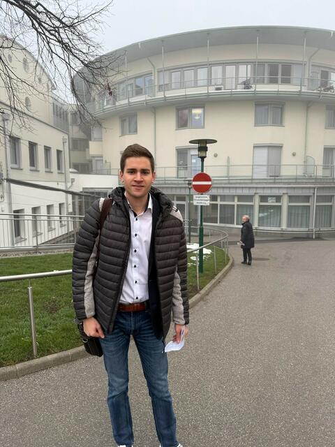 Alexander Leutgeb Liste "Zwettl braucht" vor der Stimmabgabe in Zwettl. | Foto: Bernhard Schabauer / MeinBezirk