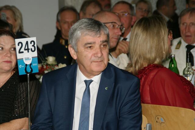 Landtagspräsident Walter Temmel beim Garnisonsball in Güssing. | Foto: Anna Kaufmann