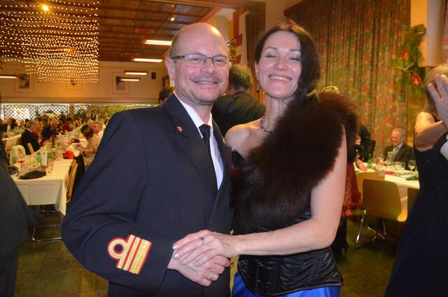 Joseph Schuster, Kapitän zur See der italienischen Marine, mit Gattin Oxana