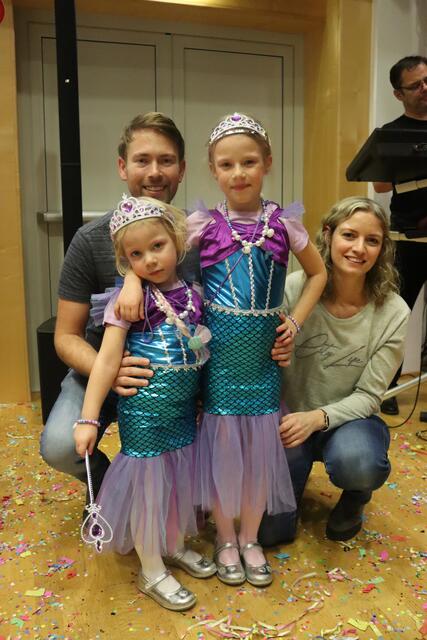 Zahlreiche Familien feierten gemeinsam beim Kindermaskenball. | Foto: Alejandra Ortiz