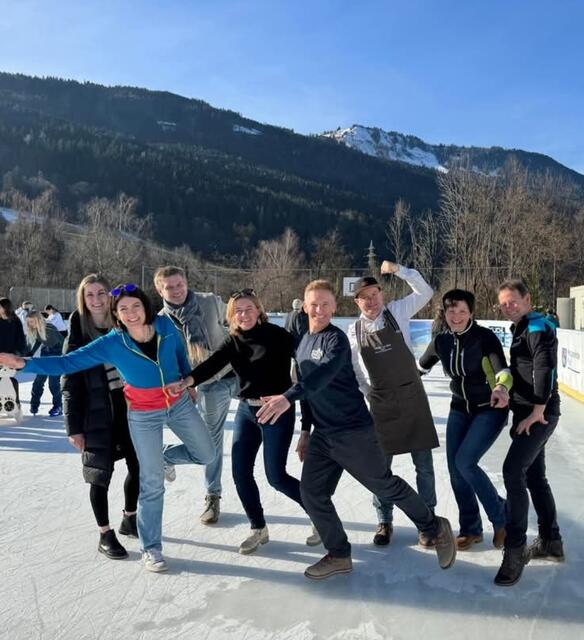 Das flutscht! Andi Knoll und das Team KUCHL on ICE. | Foto: TVB Kuchl