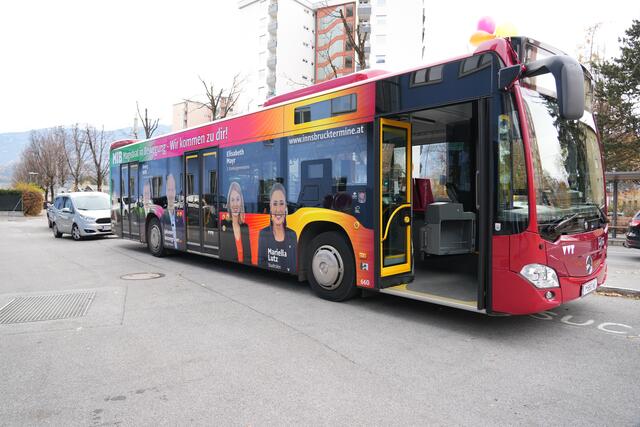 Anfrage im Gemeinderat: Mietkosten für "Magistrat in Bewegung"-Bus 12.000 Euro, 12 Termine sind geplant.  | Foto: Julia Perktold