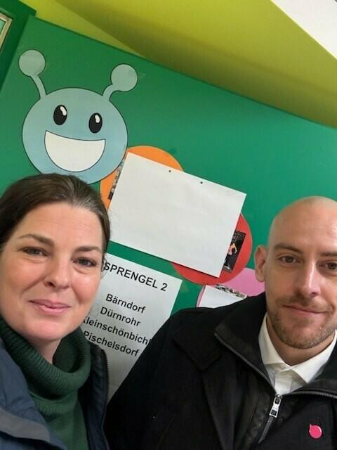 Zwentendorfs NEOS-Spitzenkandidatin Sabine Pengl und Thomas Graffelner, der auf Listenplatz 2 kandidiert.  | Foto: NEOS