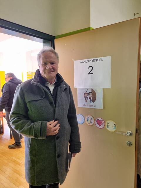 Norbert Sillhengst, NEOS-Spitze in Gablitz (Purkersdorf), im Wahllokal. | Foto: NEOS NÖ