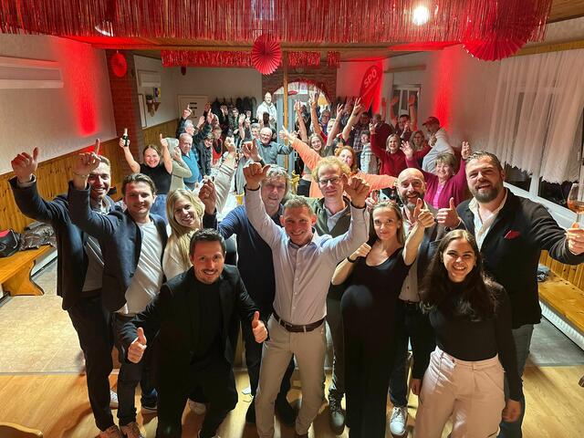 Die SPÖ Leopoldsdorf jubelt: Die ÖVP wurde überholt und Platz 1 gesichert. | Foto: SPÖ Leopoldsdorf