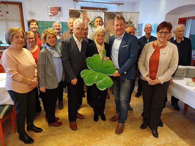 Gemeinsam wurde in der "Apfelschenke Pauliwirt" auf das alte Jahr zurückgeblickt und das neue Jahr willkommen geheißen. | Foto: KK