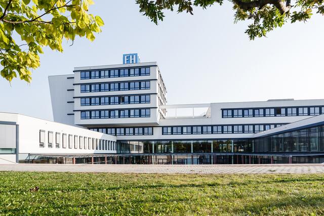 Für die Studentinnen und Studenten an den Hochschulen im Land beginnt die Schlussphase des aktuellen Wintersemesters 2024/25. Viele Universitäten und Fachhochschulen erklären gegenüber MeinBezirk, dass es in diesem Semester einen Anstieg bei Neuzugängen gab. (Symbolfoto) | Foto: FHWN