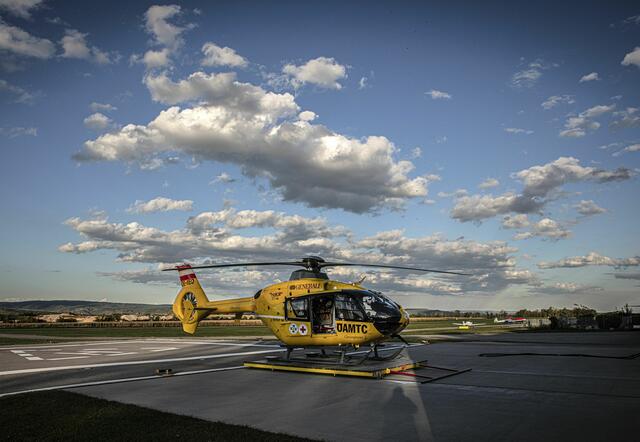 Die "Gelben Engel" sind stets im Einsatz: 1.018 Mal flog der Notarzthubschrauber in unserer Region aus, in ganz NÖ waren es 4.422 Einsätze. | Foto: ÖAMTC/Postl