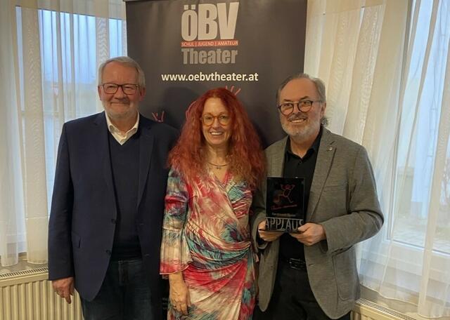 Erster Applaus-Preis geht nach Unterwart: Gerhard Koller, Cora Zölss, Ferdinand Szabo | Foto: Cora Zölss 