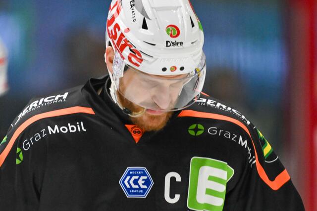 Schwerer Rückschlag für die Graz 99ers: Kapitän Korbinian Holzer fällt bis Saisonende aus.  | Foto: GEPA