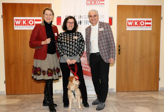 Bezirksstellenobfrau Eva Hoffmann, Melanie Frierss – Steuerberaterin - KPMG Alpen-Treuhand GmbH Wirtschaftsprüfungs- und Steuerberatungsgesellschaft und Bezirksstellenleiter Klaus Kert (v.l.) | Foto: Manfred Schusser