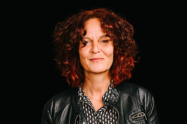 Steinböck und ihr Team bieten auch abseits der Bühne einen Rahmen, um dem Publikum eine Möglichkeit für einen Austausch zu bieten.  | Foto: Apollonia T. Bitzan