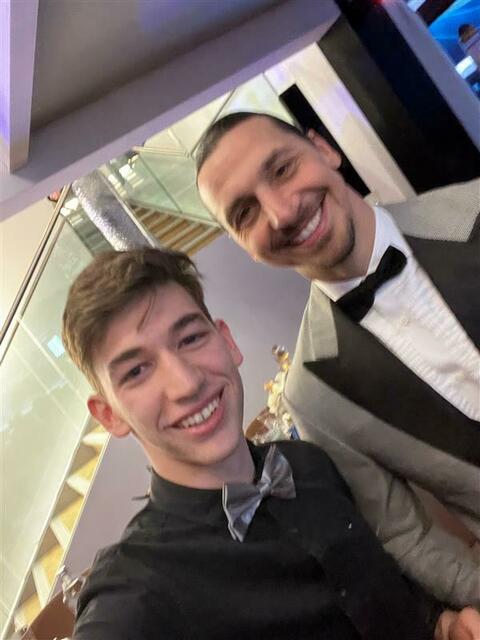 So ein Foto mit Fußballstar Zlatan Ibrahimovic bekommt man nicht alle Tage. | Foto: privat