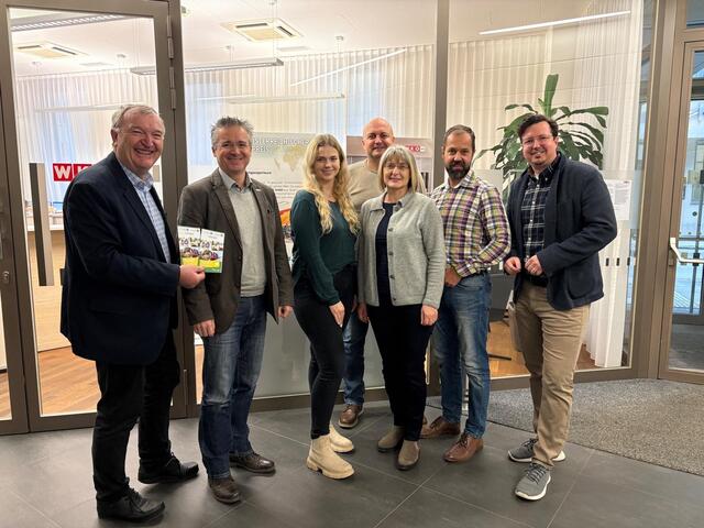 Ernst Wurz, Andreas Krenn, Anja Böhm, Alexander Vogl, Sabina Müller, Mario Müller-Kaas, Holger Lang-Zmeck, v.l. | Foto: Wirtschaftsforum Waldviertel
