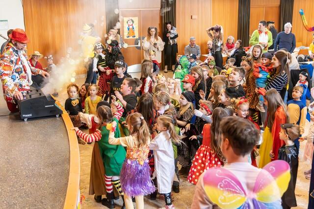 Die Kinderfreunde Gratkorn verwandelten das Kulturhaus in eine farbenfrohe und lebendige Faschingswelt voller Freude, Spaß und Unterhaltung. | Foto: Marktgemeinde Gratkorn