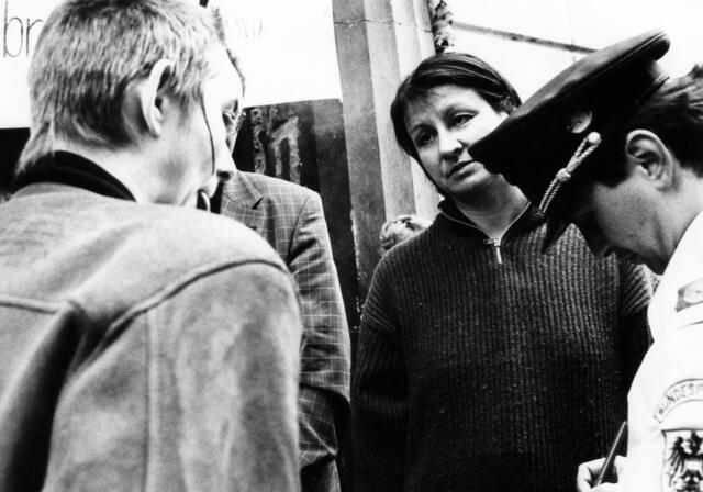 1997 kämpfte Klein für einen Raum für Frauen, wie es ihm heute in der Siebensterngasse gibt.  | Foto: Kosmos Archiv / Heidi