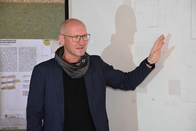 Kloster Münzbach - Schlusspräsentation mit elf Projekten von Architektur-Studierenden der Kunstuniversität Linz auf Fragestellungen zum Kloster Münzbach.  | Foto: Robert Zinterhof