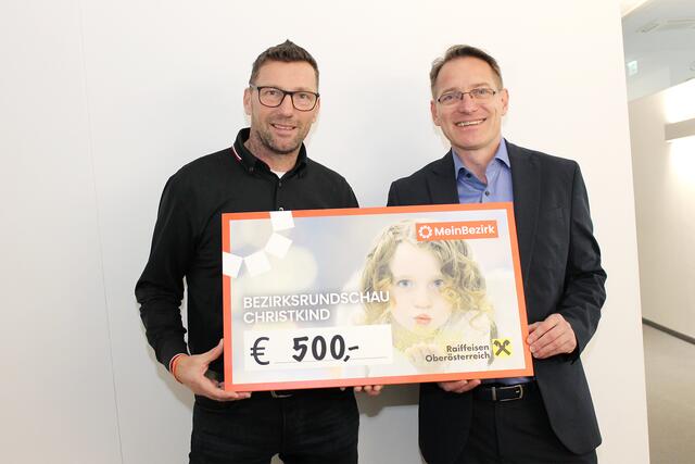 Manfred Schigritsch (r.) und MeinBezirk Geschäftsstellenleiter Thomas Bargfrieder | Foto: MeinBezirk/Gernot Fohler
