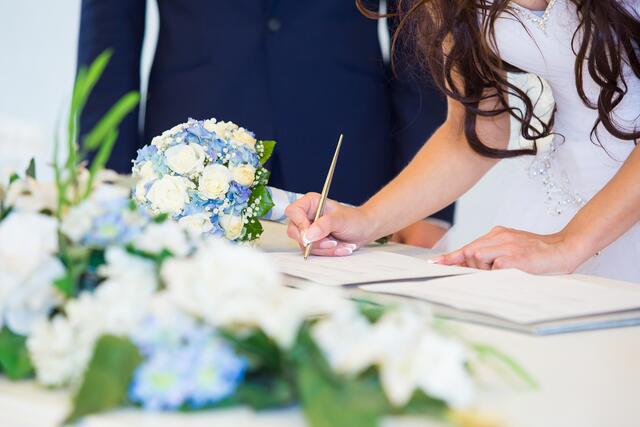 Heiraten ist auch in unserer heutigen, modernen Zeit nach wie vor sinnvoll. | Foto: PantherMedia/sergiophoto