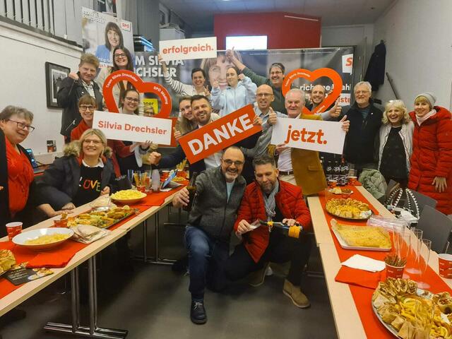 Die Mödlinger SPÖ holte zwei weitere Mandate und hält nun bei 10 Sitzen im Gemeinderat.  | Foto: MeinBezirk/mc